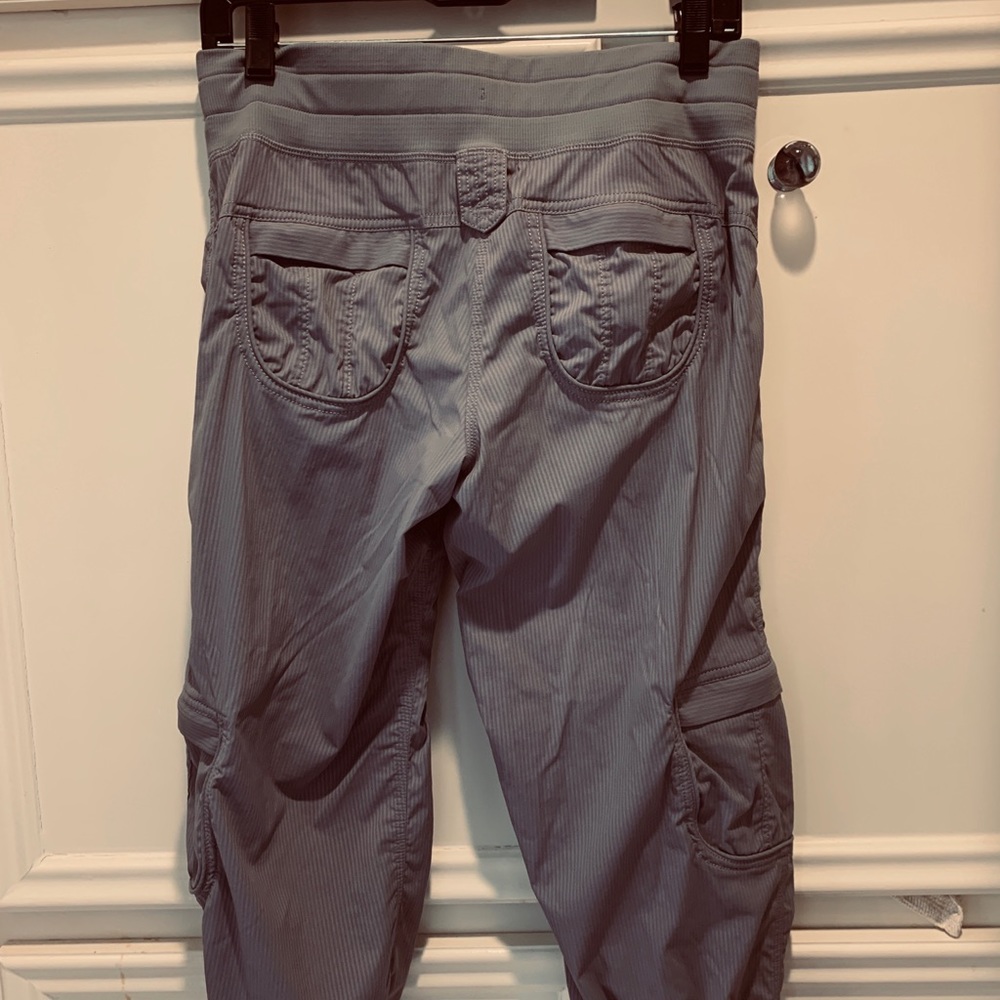 Grey capris - Picture 2 of 3